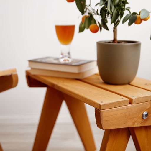 Granny Table okre geölt